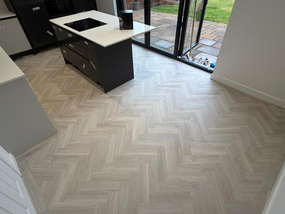 Invictus French oak Polar Gallery Main Photo