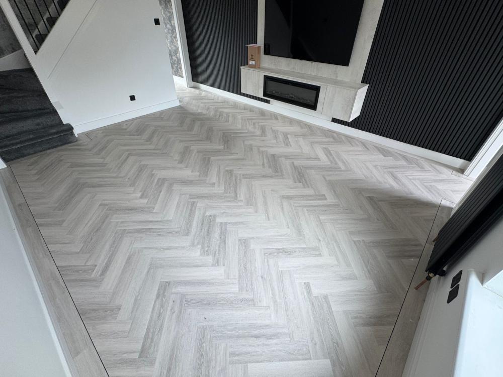 Amtico Spacia iced Oak 4x18 parquet effect Gallery Main Photo