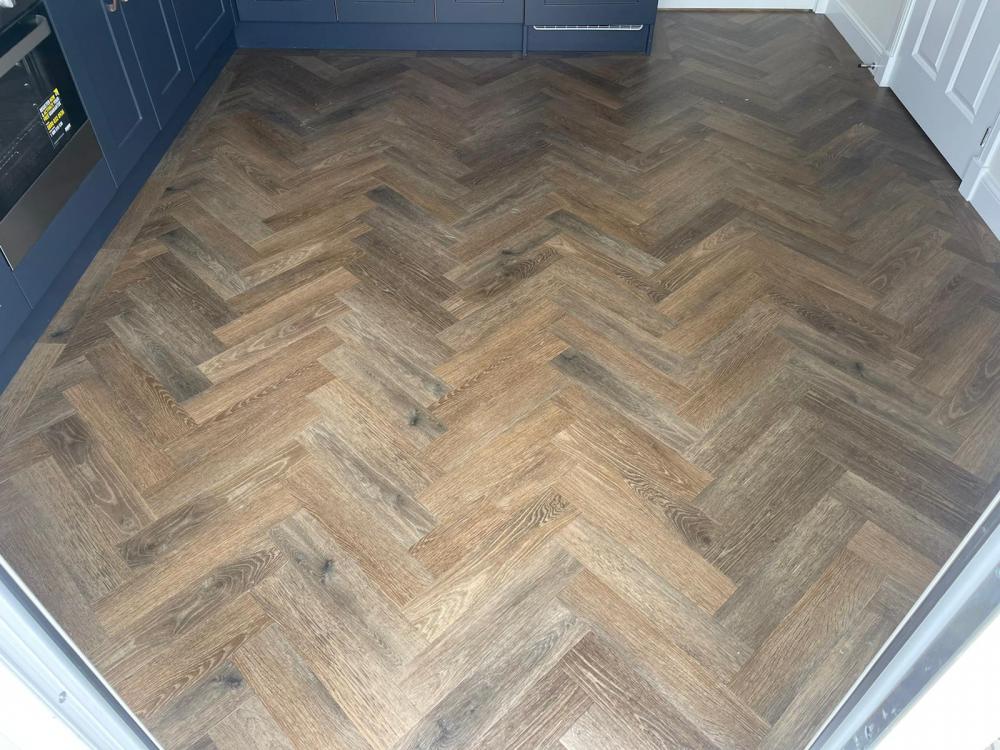 Amtico Spacia Noble Oak 4x18 parquet effect Gallery Main Photo